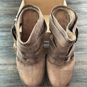 Freebird by Steven Brown Leather Ankle Boots